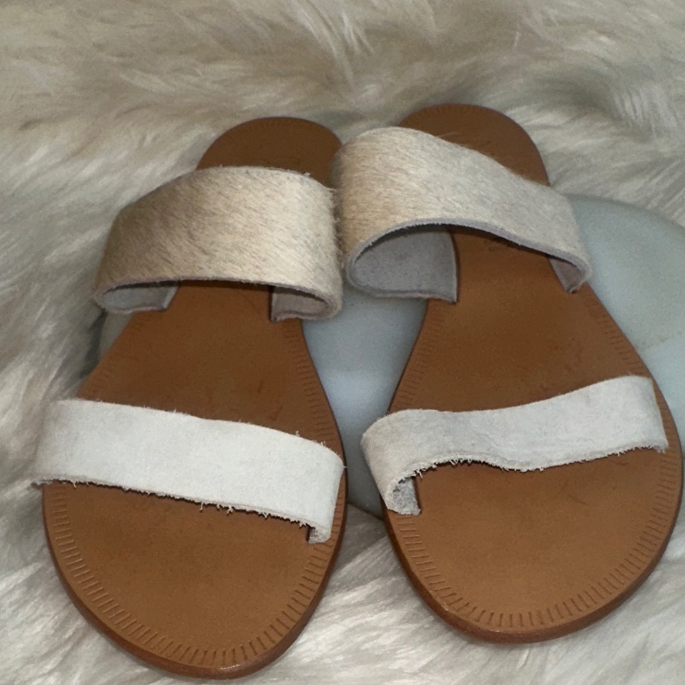 Noir A LA PLAGE made in Italy White Calf Hair Leather Sandal